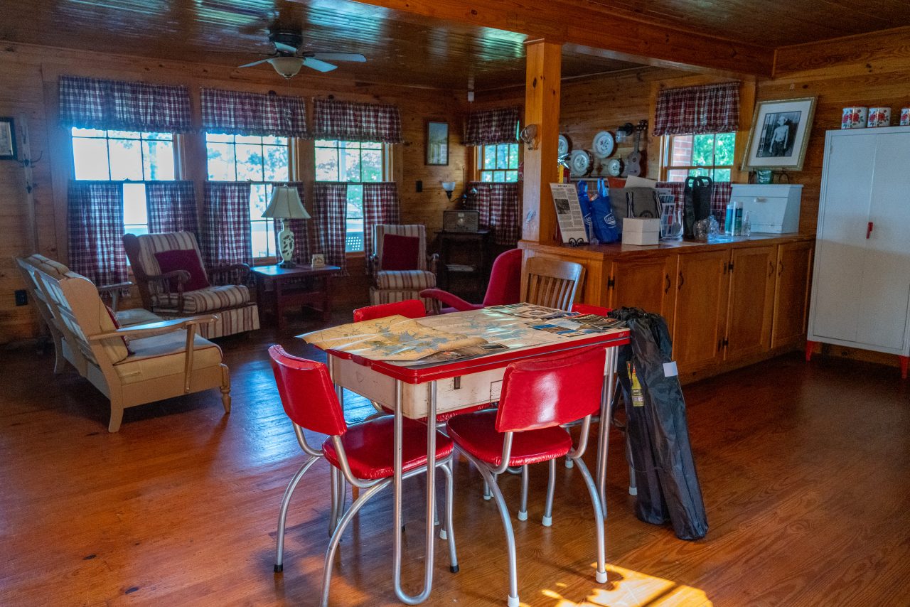 Hank Williams Cabin Children's Harbor Lake Martin Interior
