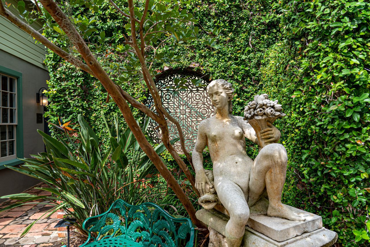 Collector Luxury Inn St. Augustine- Italian statues