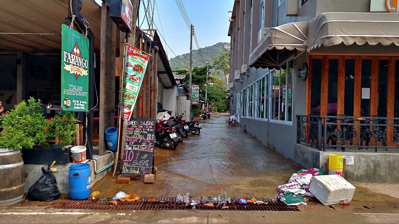 The busy (and dirty) main road in Koh Tao