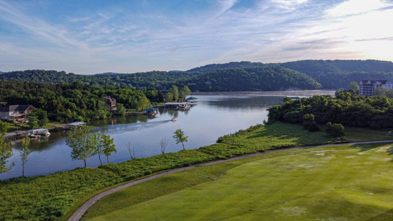 Romantic and Adventurous Things To Do at Lake of the Ozarks- A Three Day Action Packed Getaway