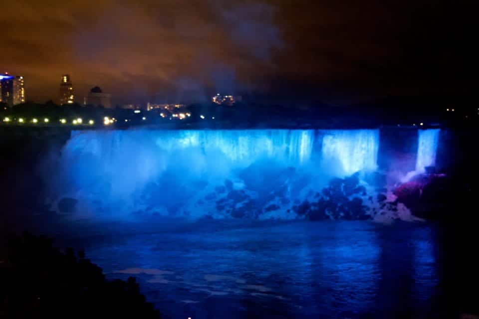 Niagara Falls-American Falls & Bridal Veil Falls at night blue