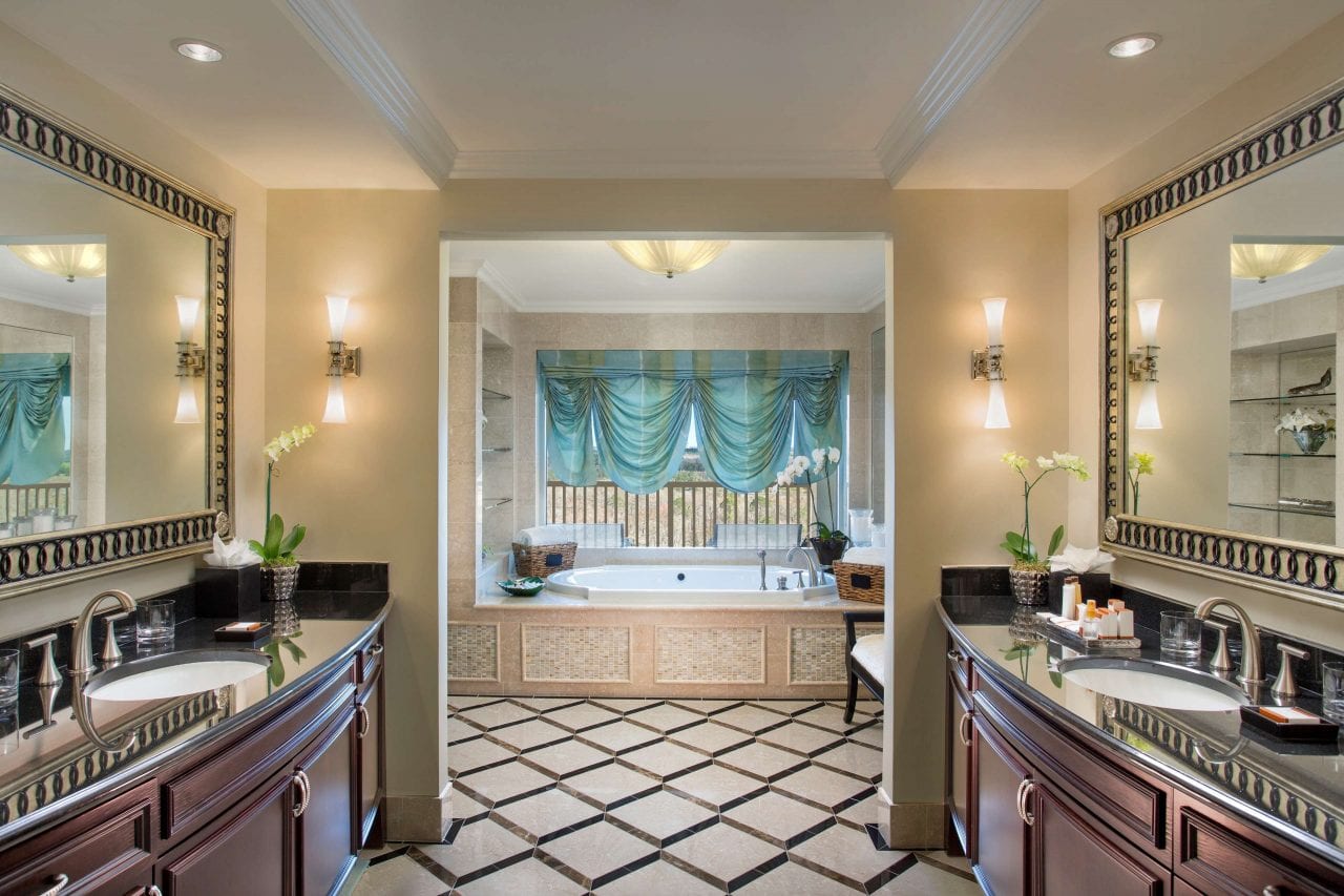 The Presidential Suite has a presidential bath as well