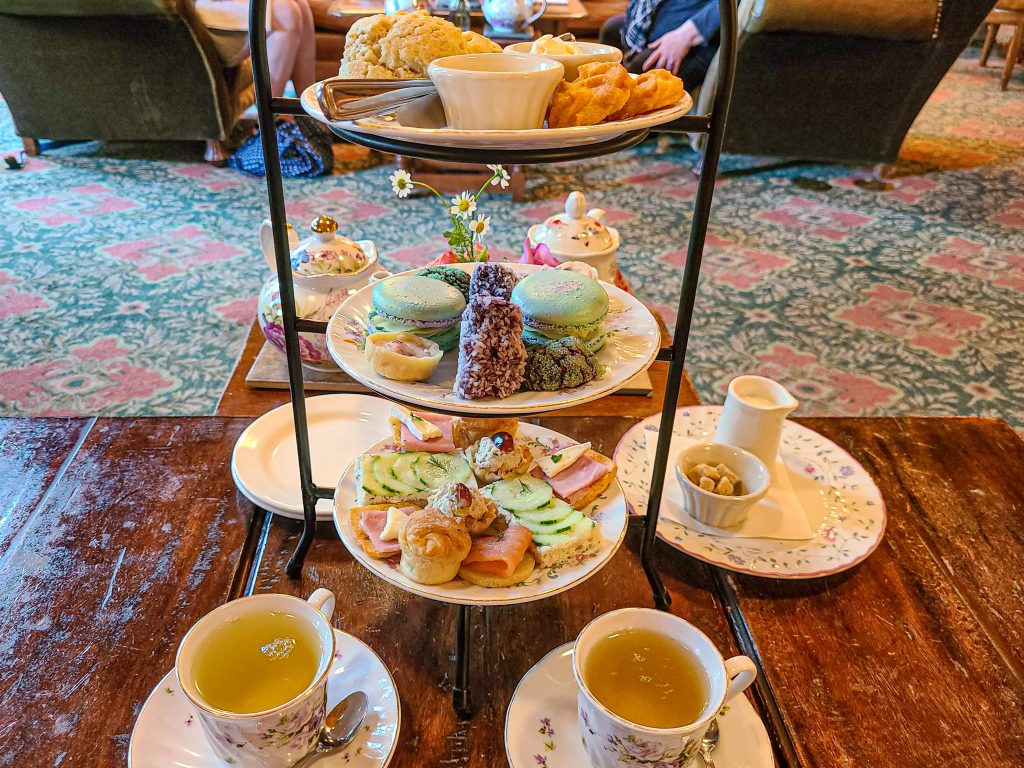 Tea service for two at O.Henry