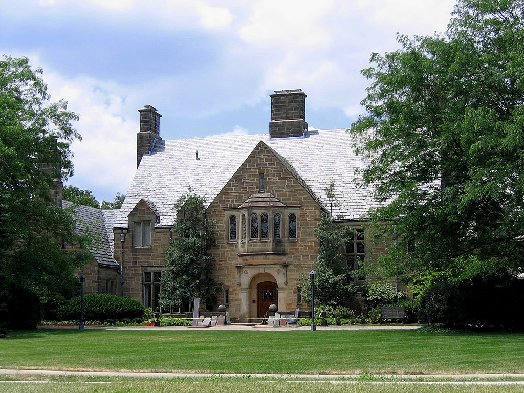 Upper_Arlington_mansion via WikiMedia Commons