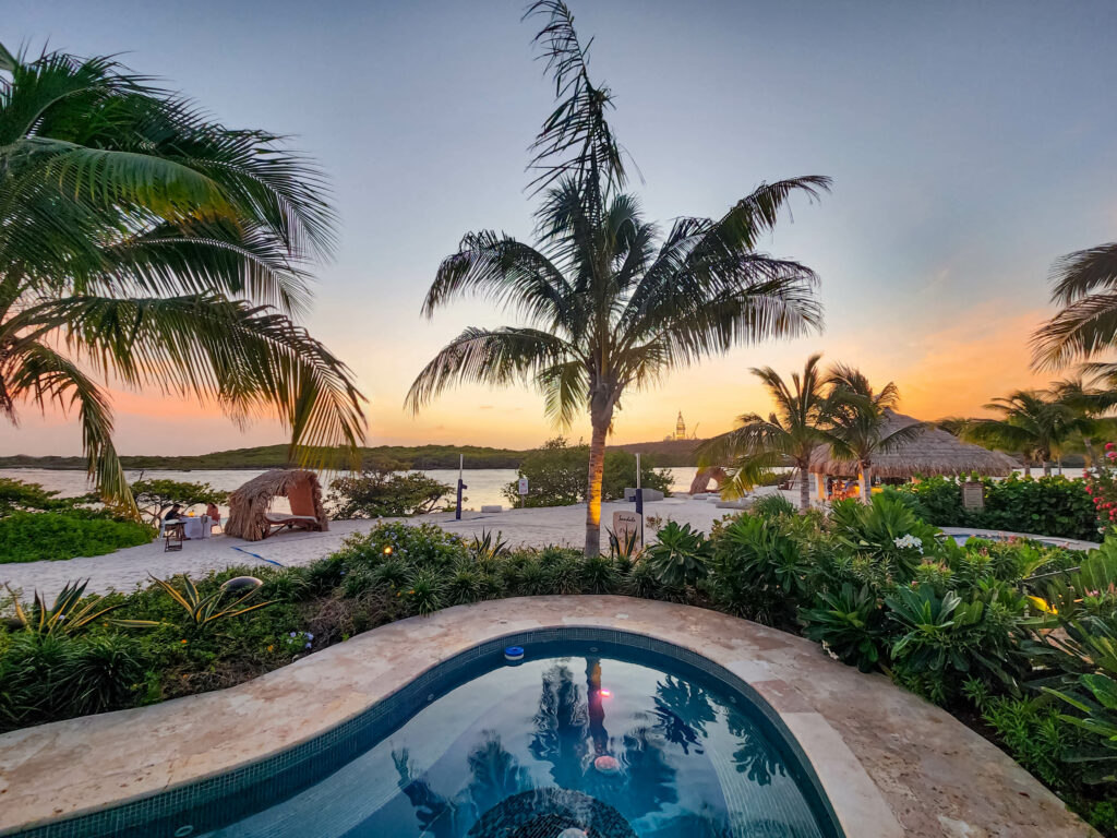 Hot Tub Sandals Royal Curacao Resort