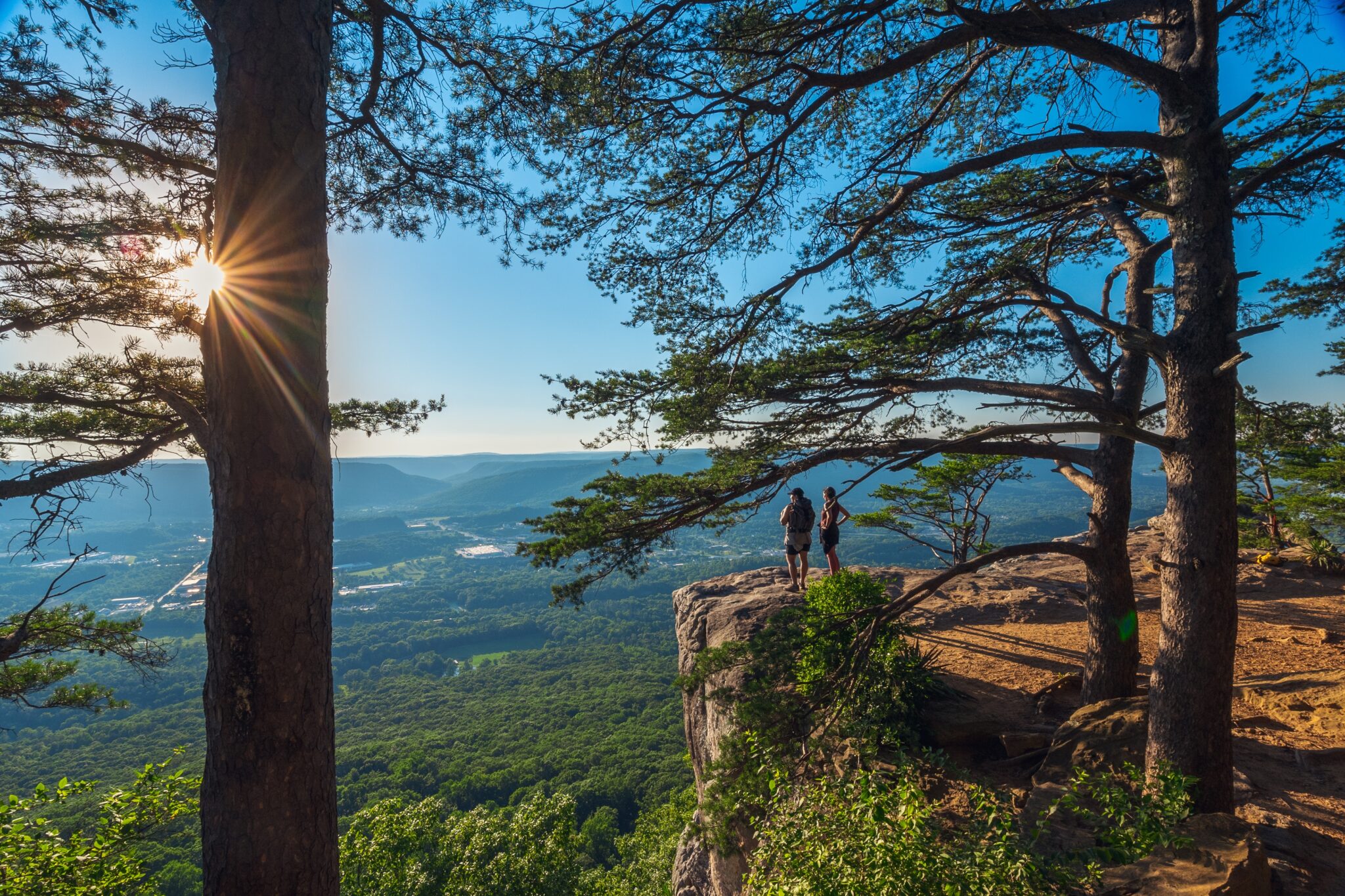 19 Things To Do On Lookout Mountain: Breathtaking Views, Hidden Waterfalls, and More!